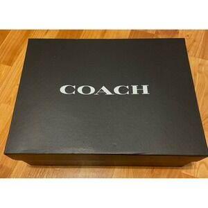 Coach empty shoe box‎
